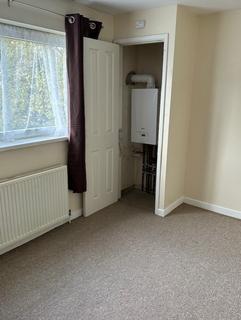 2 bedroom terraced house to rent, High Street, Llandybie SA18