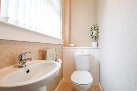 9 Chapelton Drive, Largs, KA30 8RD