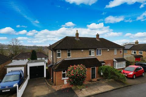 3 bedroom semi-detached house for sale, Rufford Close, Yeadon, Leeds, West Yorkshire, LS19