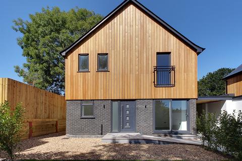 4 bedroom detached house for sale, McWilliam Road, Bournemouth BH9