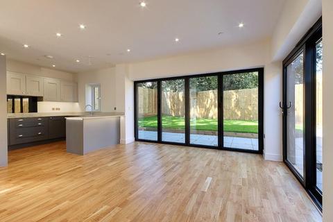 4 bedroom detached house for sale, McWilliam Road, Bournemouth BH9