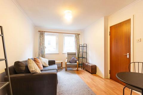 1 bedroom flat to rent, 2899L – Bryson Road, Edinburgh, EH11 1DR