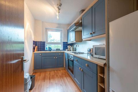 1 bedroom flat to rent, 2899L Bryson Road, Edinburgh, EH11 1DR