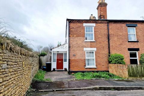 1 bedroom semi-detached house to rent, 1 bed in Adelaide Street
