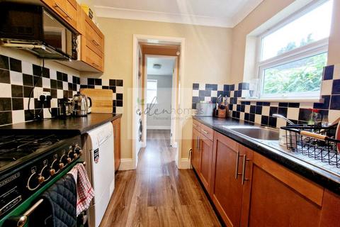 1 bedroom semi-detached house to rent, Adelaide Street