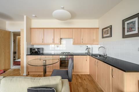 2 bedroom flat for sale, Hopetoun Street, Edinburgh EH7