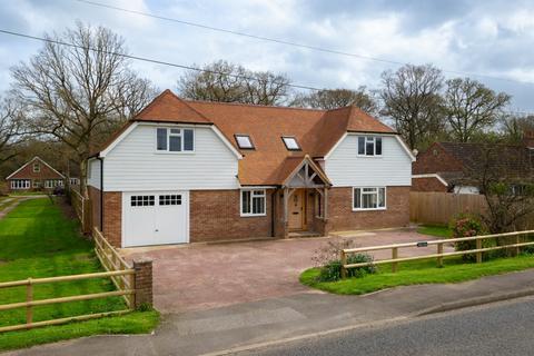 5 bedroom detached house for sale, Hamstreet Road, Shadoxhurst