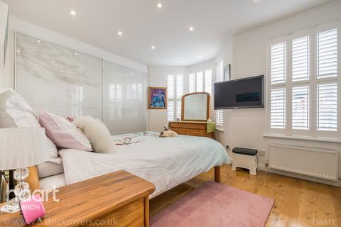 50 Tyrrell Road, London, SE22 9NE