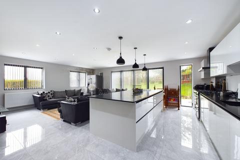 7 bedroom country house for sale, Waddesdon, Aylesbury HP18