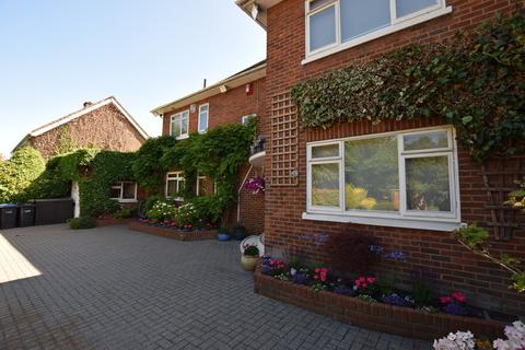 4 bedroom detached house for sale, The Bourne, Southgate, London. N14