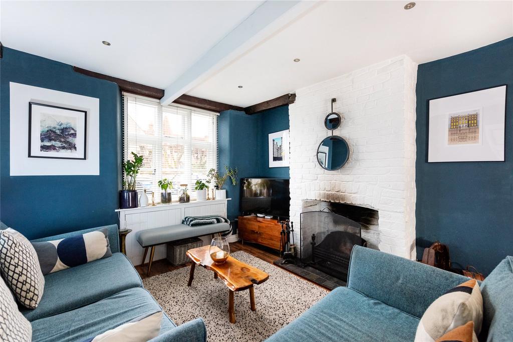 Sitting/Dining Room