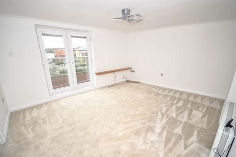 2 bedroom flat for sale, Riverside Court, South Shields