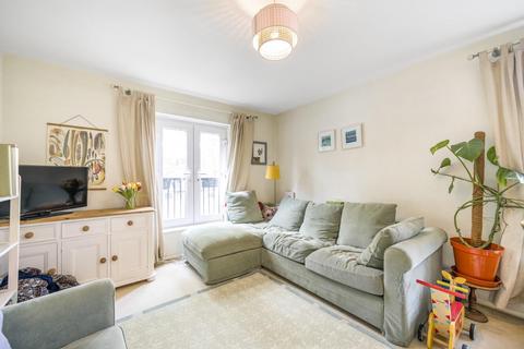 2 bedroom flat for sale, Monarch Mews, Streatham