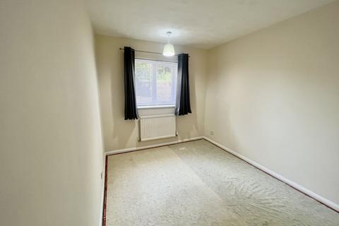 2 bedroom apartment to rent, Burnham Lodge Oakstead Close, Ipswich IP4