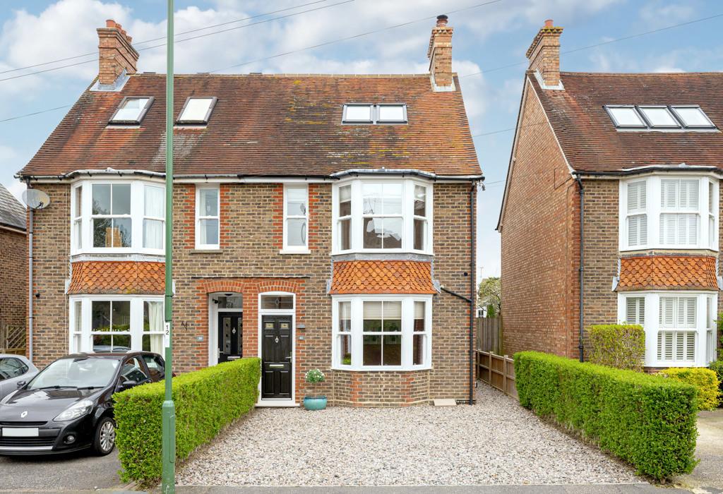 Depot Road, Horsham, West Sussex 4 bed semidetached house for sale £