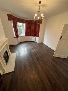 4 bedroom semi-detached house to rent, Northumberland Road, Barnet, London, EN5