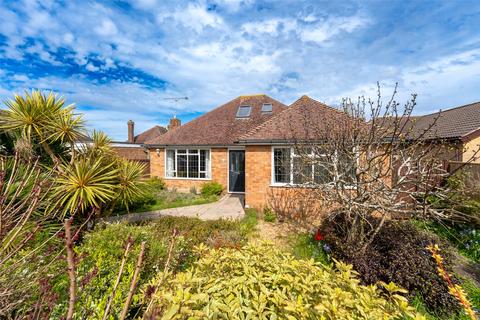 3 bedroom bungalow for sale, Sark Gardens, Ferring, Worthing, West Sussex, BN12