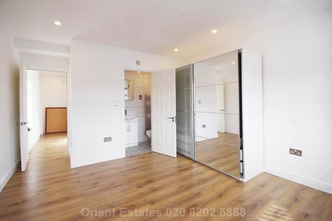 2 bedroom flat to rent, Hendon Way, London