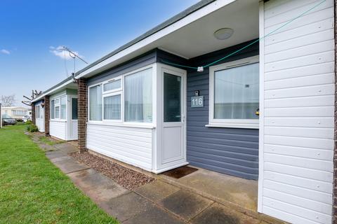 2 bedroom chalet for sale, Sundowner Holiday Park, Great Yarmouth, Norfolk