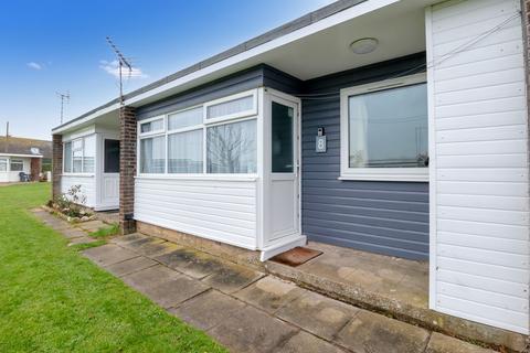 2 bedroom chalet for sale, Sundowner Holiday Park, Great Yarmouth, Norfolk