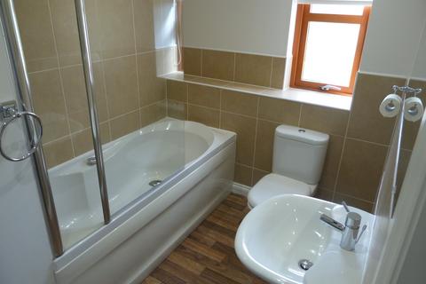 2 bedroom flat to rent, Thornhill Drive, Elgin
