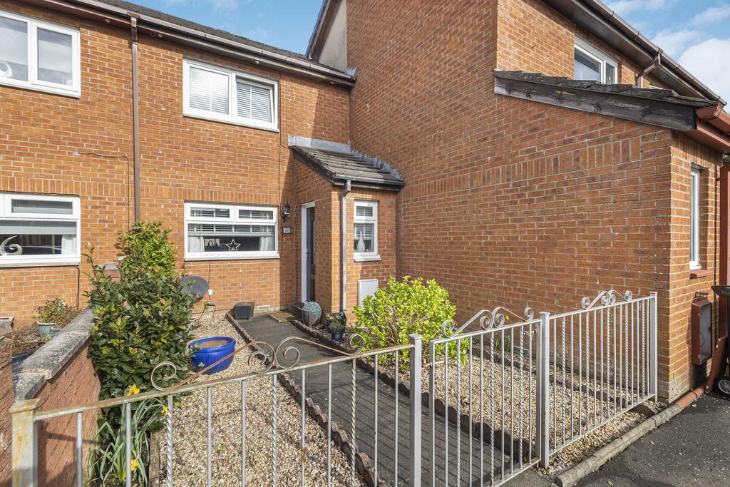 Village Gardens, Blantyre G72 2 bed terraced house for sale £118,000