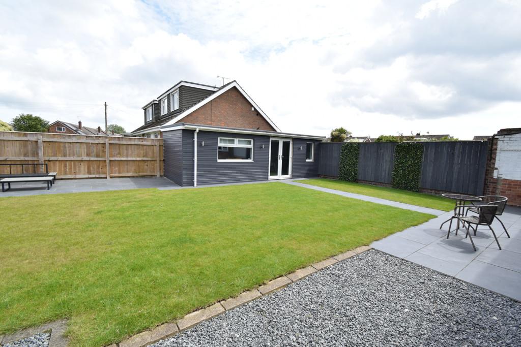 Summergangs Drive, Thorngumbald, HU12 3 bed semidetached house for