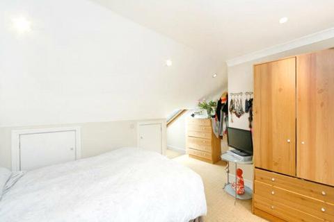 3 bedroom apartment to rent, Bollo Lane, Chiswick, W4