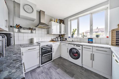295 Brookehowse Road, London, SE6 3TS