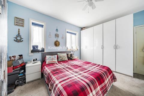 295 Brookehowse Road, London, SE6 3TS