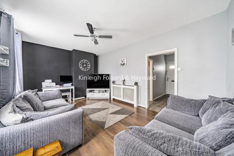295 Brookehowse Road, London, SE6 3TS