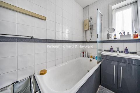 295 Brookehowse Road, London, SE6 3TS