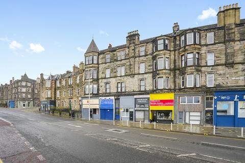 2 bedroom flat for sale, 7 (2F2) Meadowbank Place, EDINBURGH, EH8 7AW