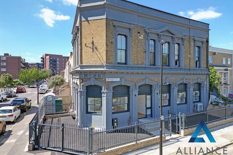 3 bedroom terraced house for sale, Locksley Street, London E14