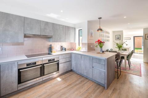 Fairfield Brook End, Chadlington, Chipping Norton, OX7 3NF