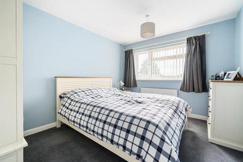 3 bedroom end of terrace house for sale, Pemberton Close,  Aylesbury,  HP21