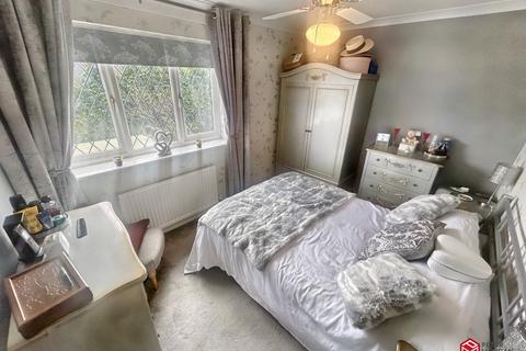 3 bedroom semi-detached house for sale, Llantwit Fardre, Pontypridd CF38