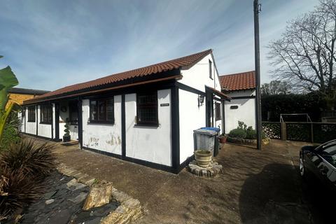 2 bedroom bungalow to rent, Rosemary Lane, Egham, Surrey, TW20