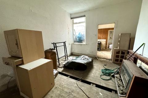 4 bedroom end of terrace house for sale, Brighton Road, Gateshead, Tyne and Wear, NE8