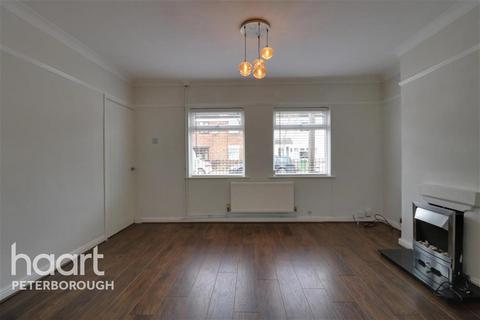 2 bedroom end of terrace house to rent, Willesden Avenue