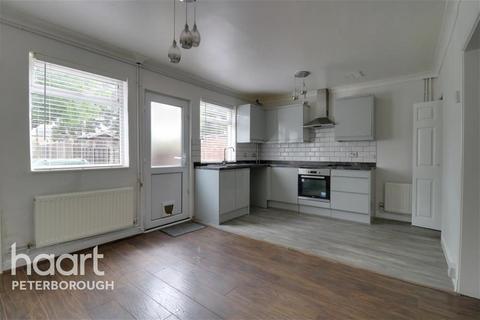2 bedroom end of terrace house to rent, Willesden Avenue