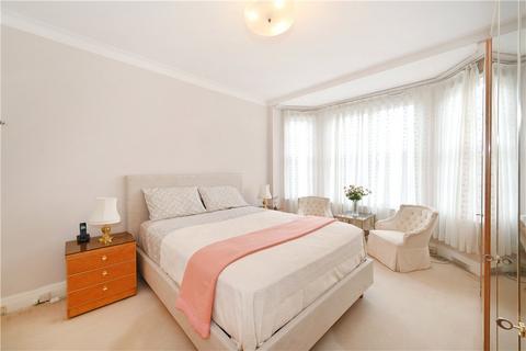 3 bedroom flat for sale, Garden Road, London, NW8