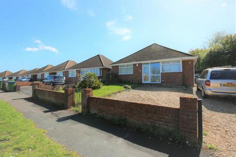 3 bedroom bungalow for sale - Exeter Road, Southampton, Hampshire, SO18 2EG