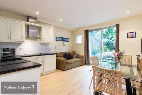 1 bedroom flat to rent, Lower Addison Gardens, London W14