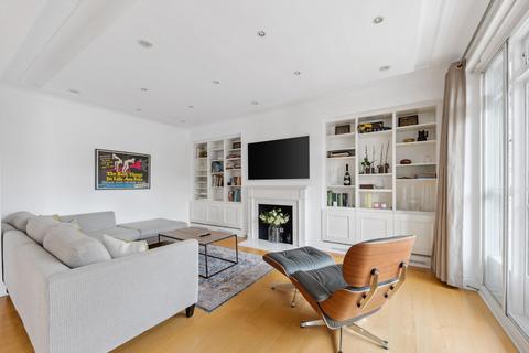 3 bedroom flat to rent, Portland Place, Marylebone, London, W1B