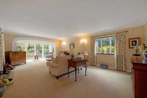 5 bedroom detached house for sale, High Street Great Barford Bedford, Bedfordshire, MK44 3LF