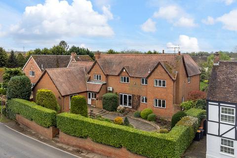 5 bedroom detached house for sale, High Street Great Barford Bedford, Bedfordshire, MK44 3LF