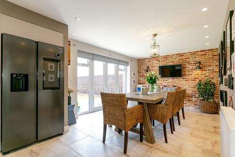 4 bedroom detached house for sale, Malham Drive, Harrogate, HG3