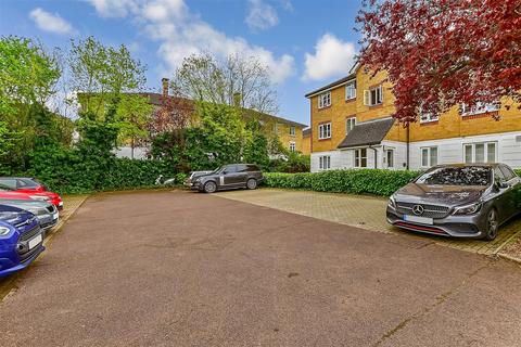 74 Chipstead Close, Sutton, SM2 6BF
