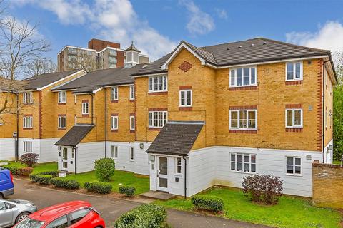 74 Chipstead Close, Sutton, SM2 6BF